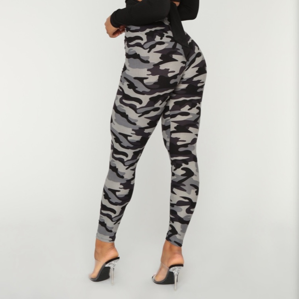 Fashion Nova The Hide Out Leggings - Camo